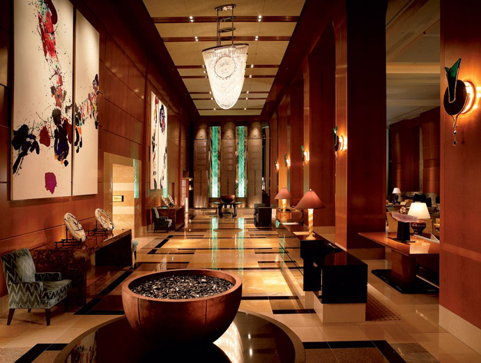 Интериора на Ritz-Carlton в Токио. Сградата на хотела е една от най-високите в града.